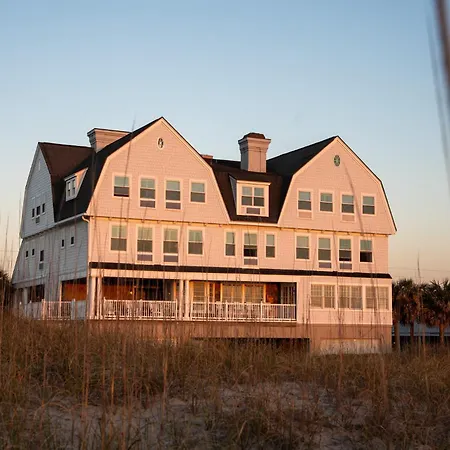 Elizabeth Pointe Lodge